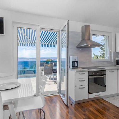 Stunning Apartment In Dramalj With House Sea View Экстерьер фото