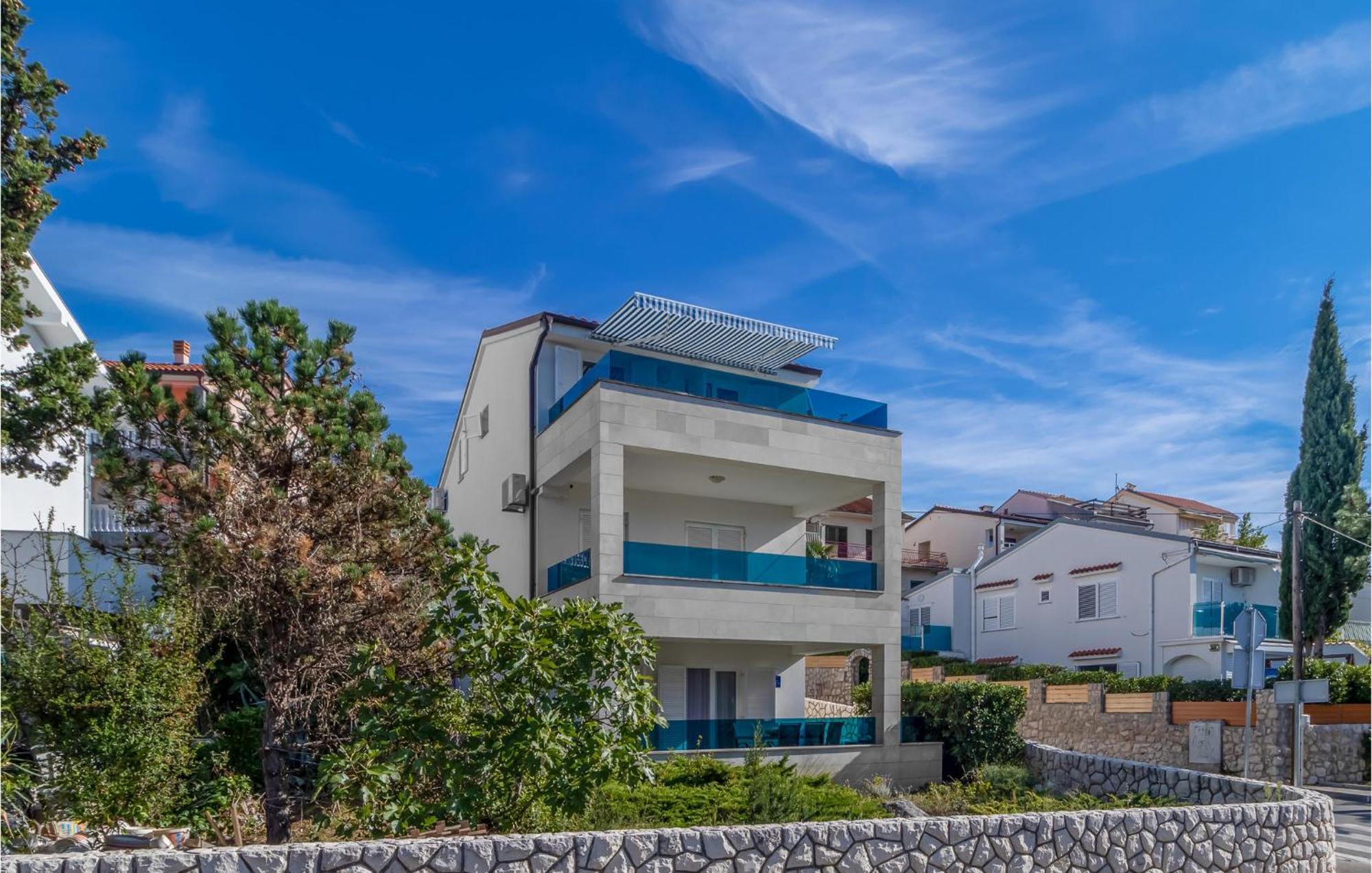 Stunning Apartment In Dramalj With House Sea View Экстерьер фото