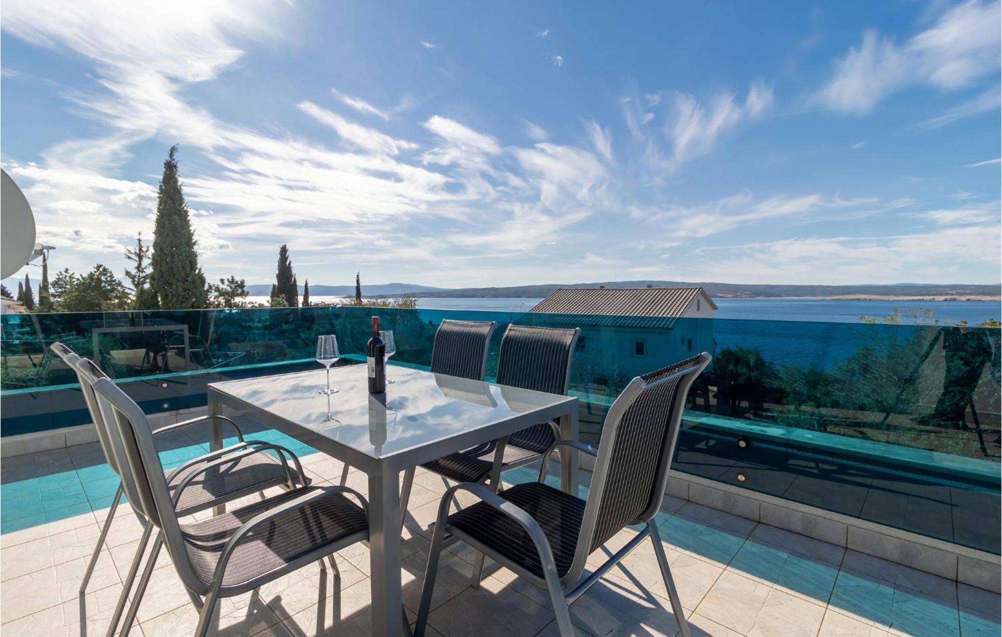 Stunning Apartment In Dramalj With House Sea View Экстерьер фото