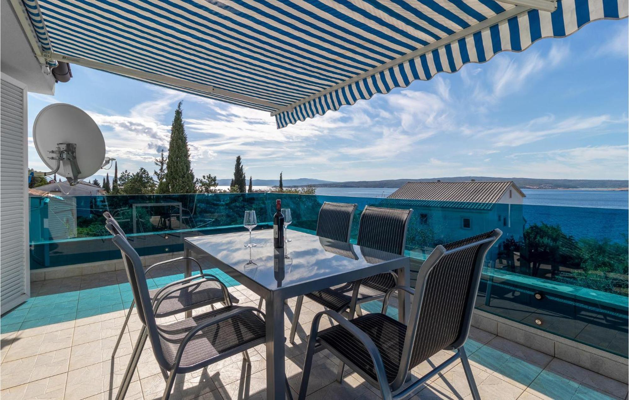 Stunning Apartment In Dramalj With House Sea View Экстерьер фото