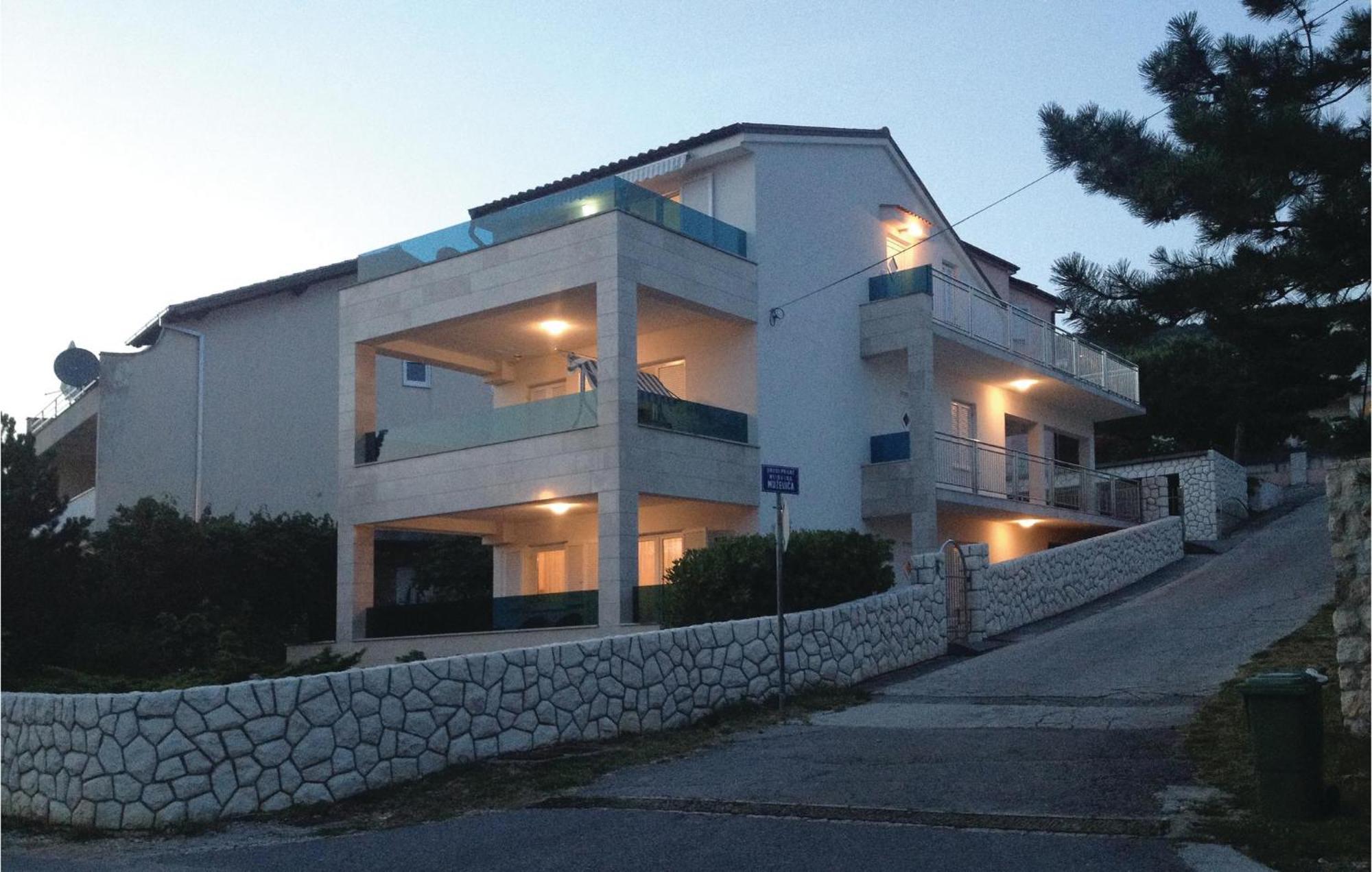 Stunning Apartment In Dramalj With House Sea View Экстерьер фото