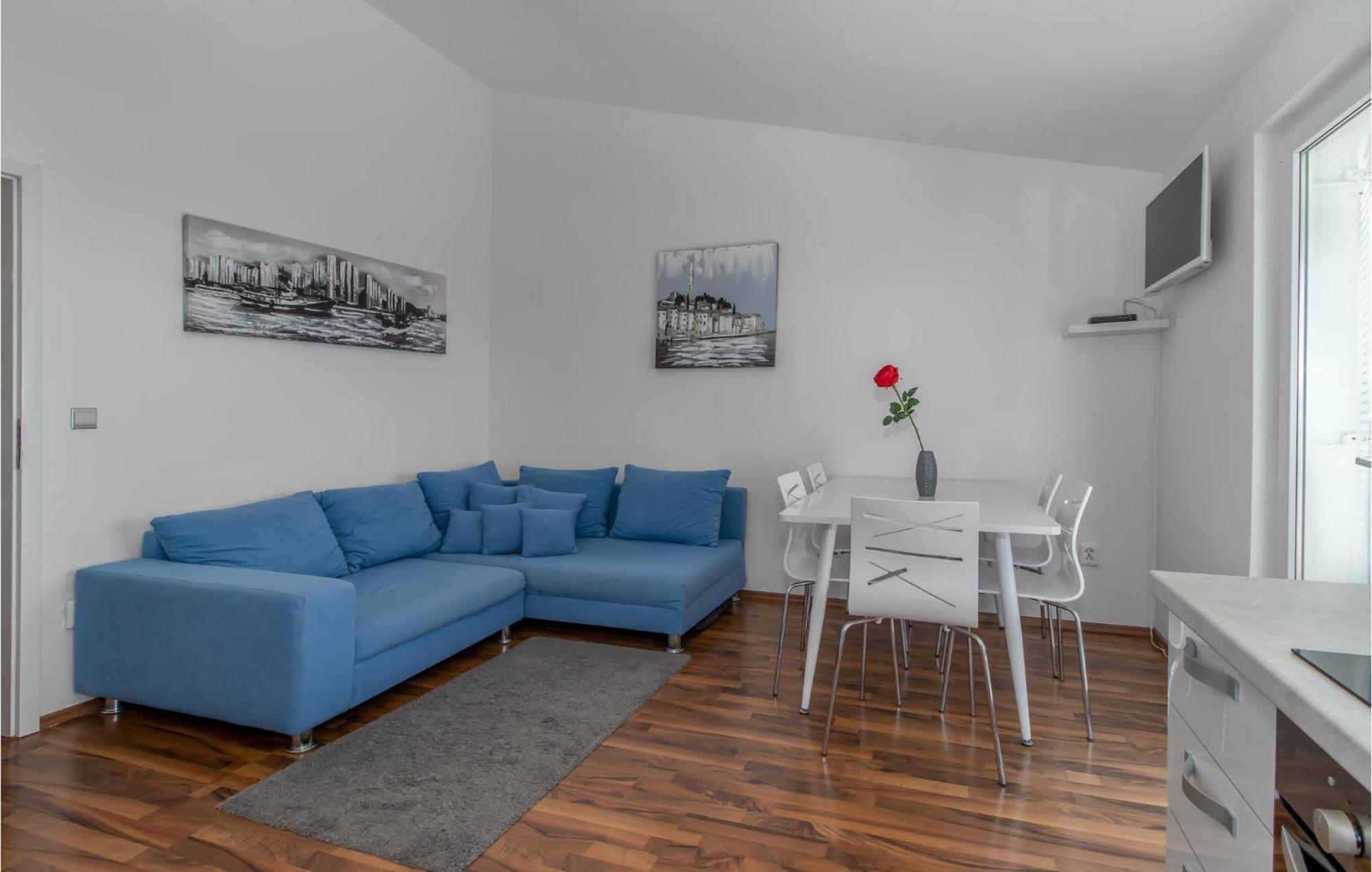 Stunning Apartment In Dramalj With House Sea View Экстерьер фото