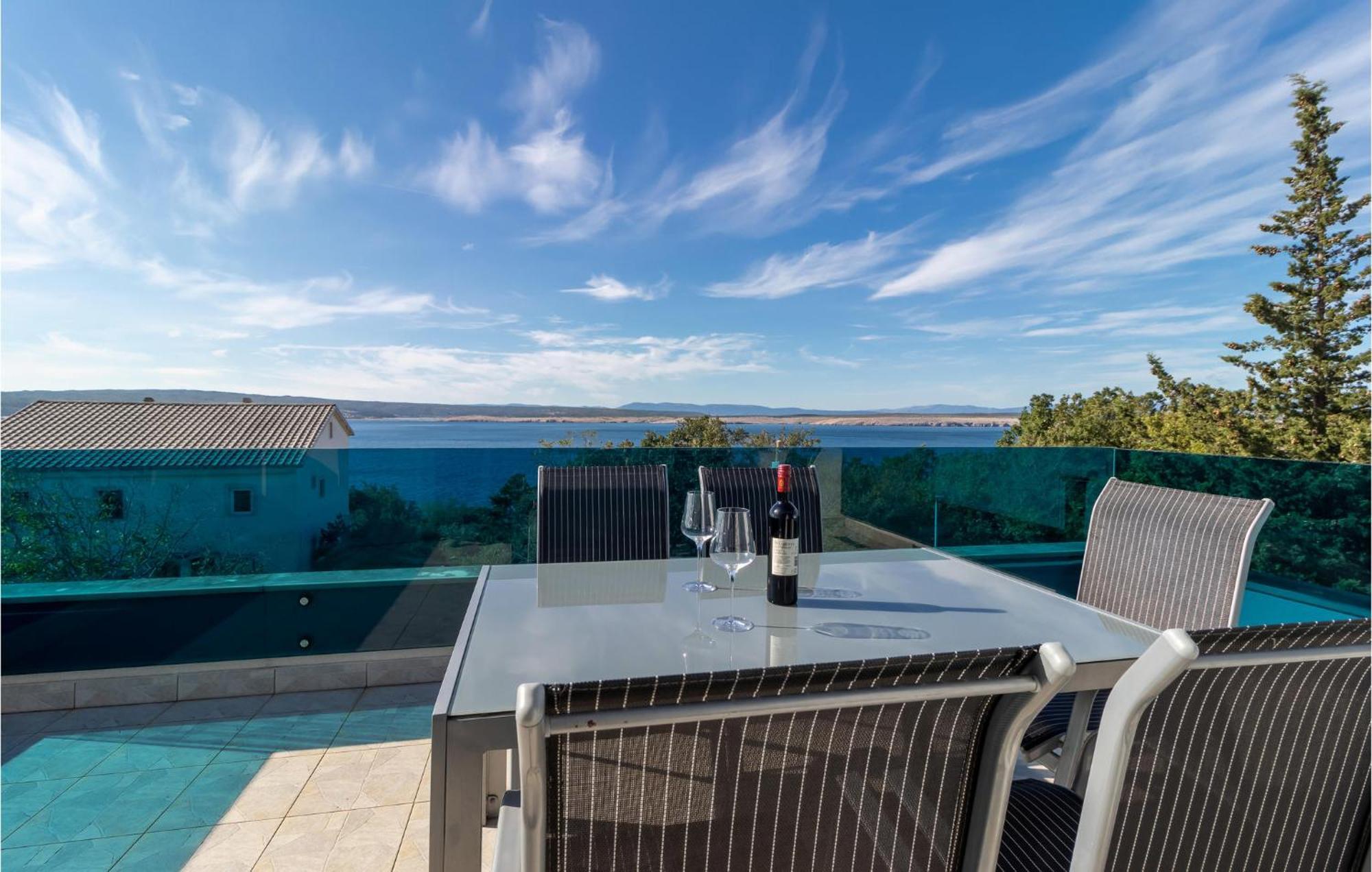 Stunning Apartment In Dramalj With House Sea View Экстерьер фото